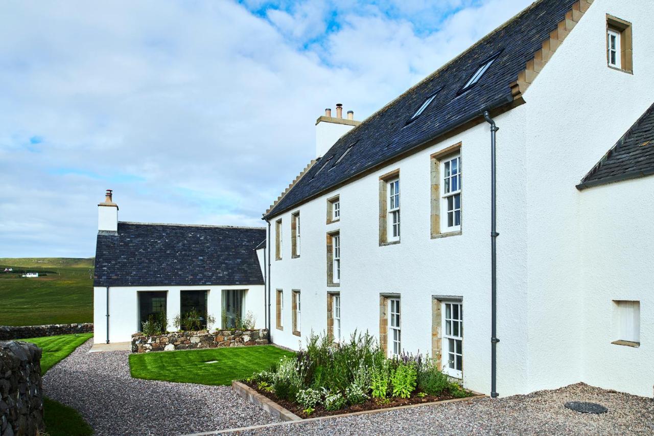 Monkstadt 1745 Restaurant With Rooms Portree Esterno foto