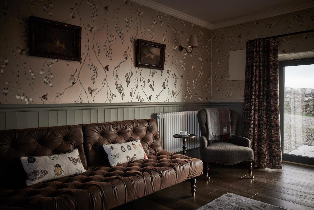 Monkstadt 1745 Restaurant With Rooms Portree Esterno foto
