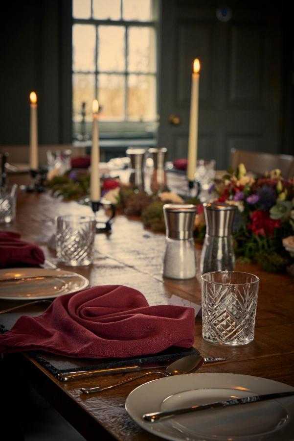 Monkstadt 1745 Restaurant With Rooms Portree Esterno foto
